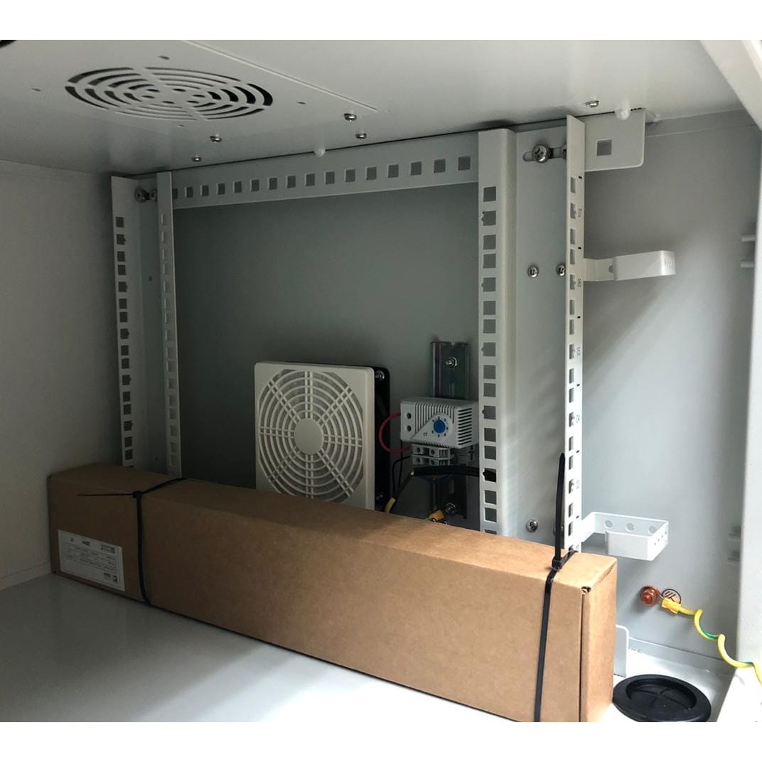 Rack RackTech 9U 600x600 Outdoor Wall Mount Server Rack Cabinet (RT-O9U-6060) - IP55 Weatherproof